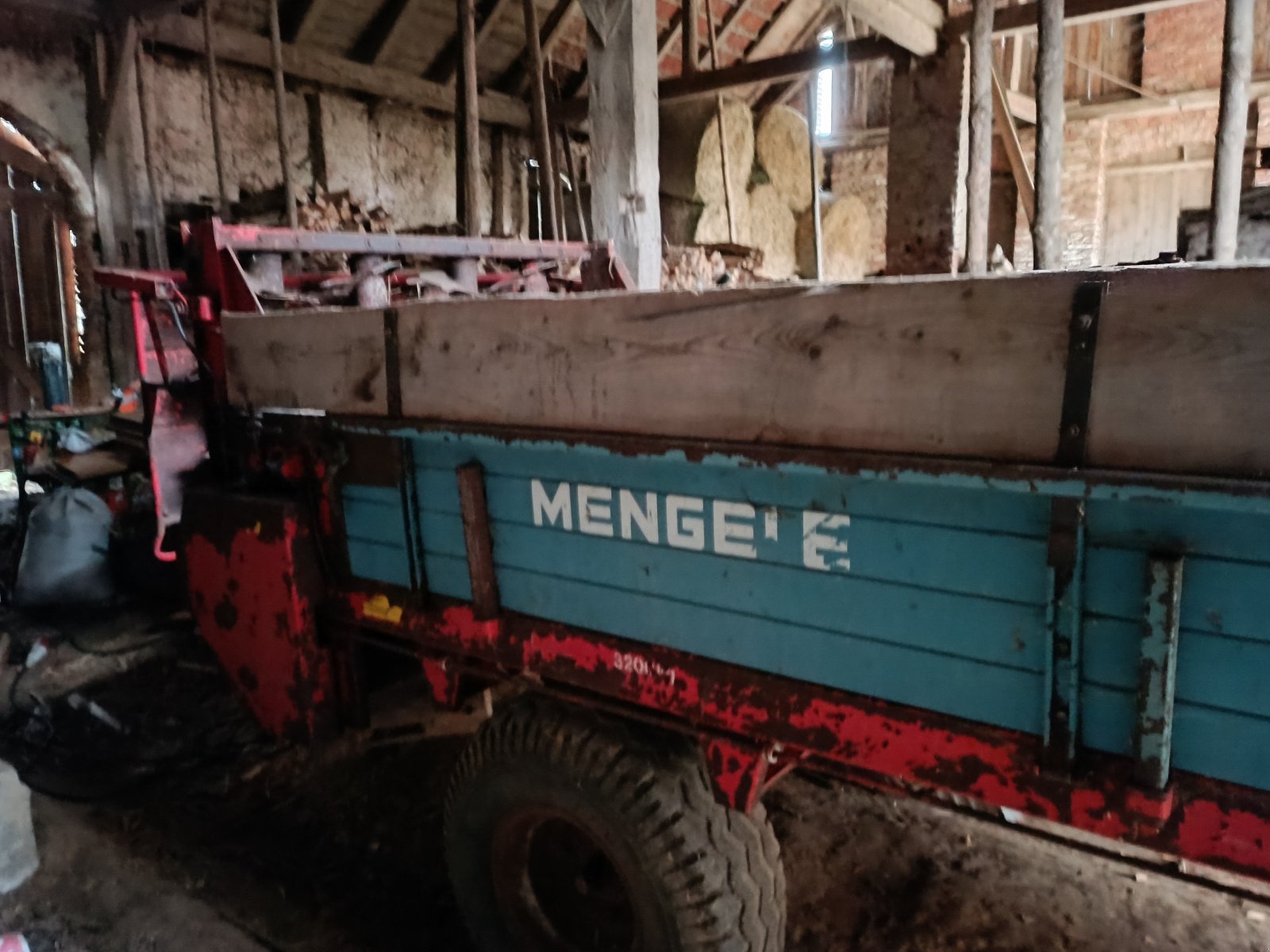 Dungstreuer du type Mengele ES 300 VR, Gebrauchtmaschine en Velden (Photo 3)