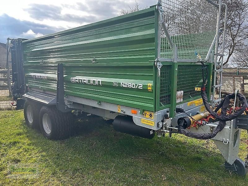 Dungstreuer typu Metal-Fach AUFLAUF- / DRUCKLUFTBREMSE, Gebrauchtmaschine w Unterschneidheim-Zöbingen