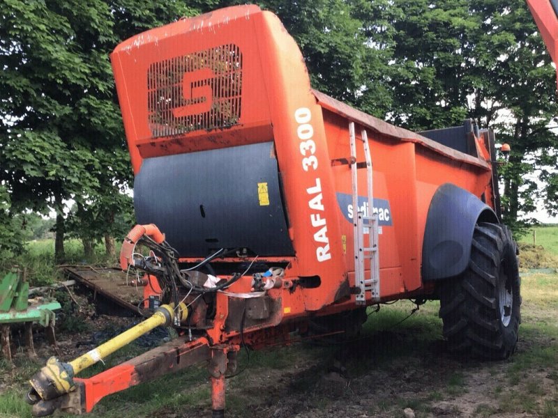 Dungstreuer del tipo Sonstige RAFAL 3300, Gebrauchtmaschine In PLOUIGNEAU