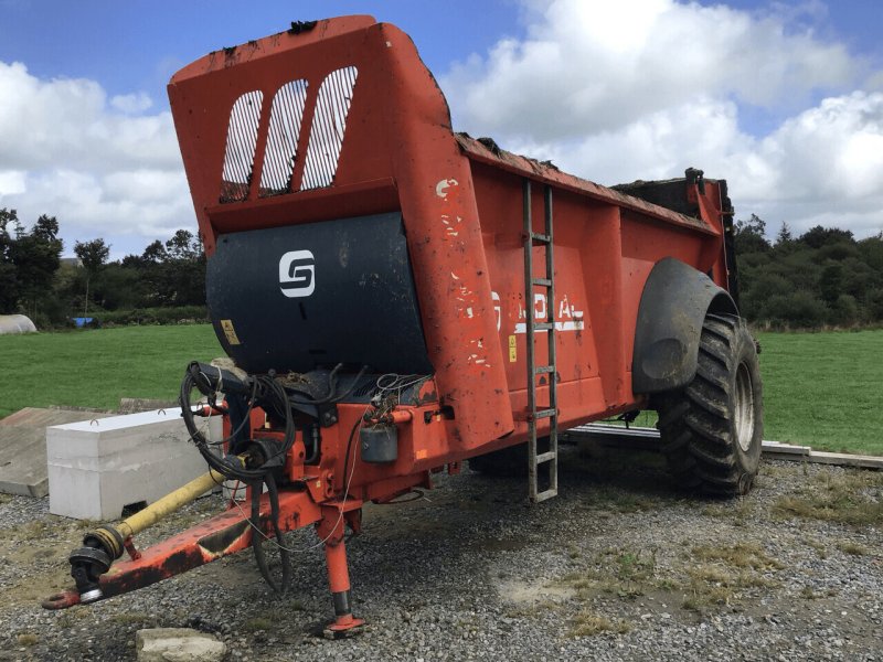 Dungstreuer van het type Sonstige RAFAL 3300, Gebrauchtmaschine in PLOUIGNEAU (Foto 1)