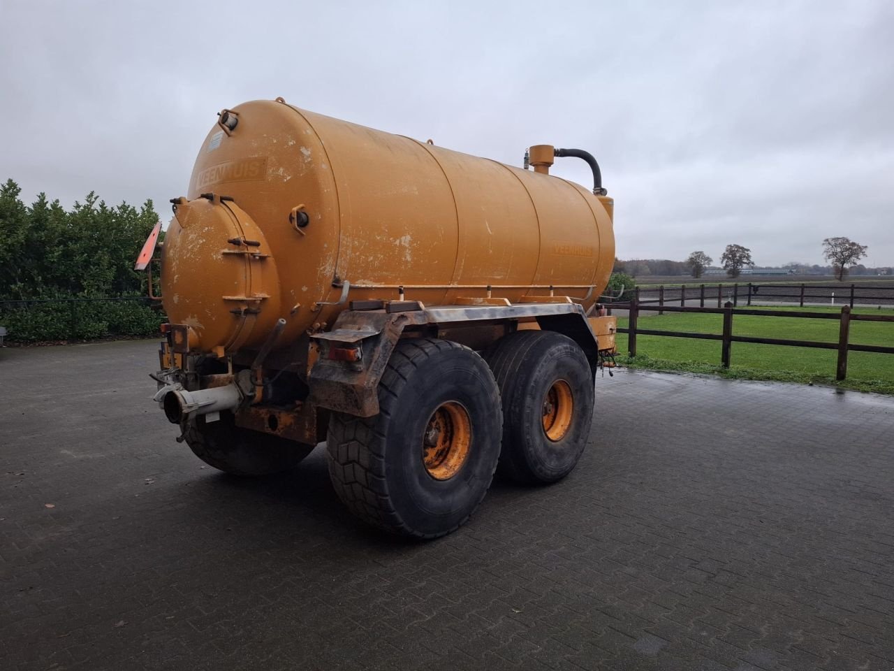 Dungstreuer des Typs Veenhuis 10.000 liter, Gebrauchtmaschine in nistelrode (Bild 3)