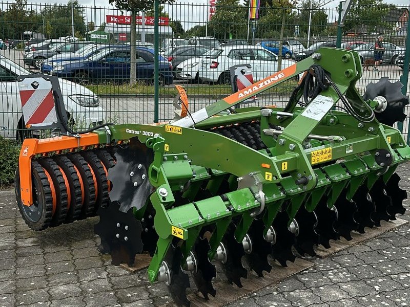 Egge del tipo Amazone Catros + 3003 Special, Neumaschine en Husum