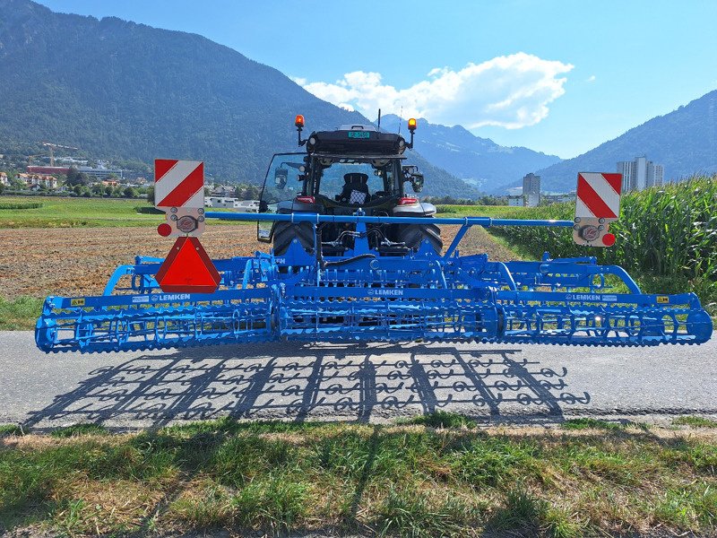 Egge del tipo Lemken Korund 8 / 450 K MAR Federzinkenegge, Ausstellungsmaschine en Chur (Imagen 6)