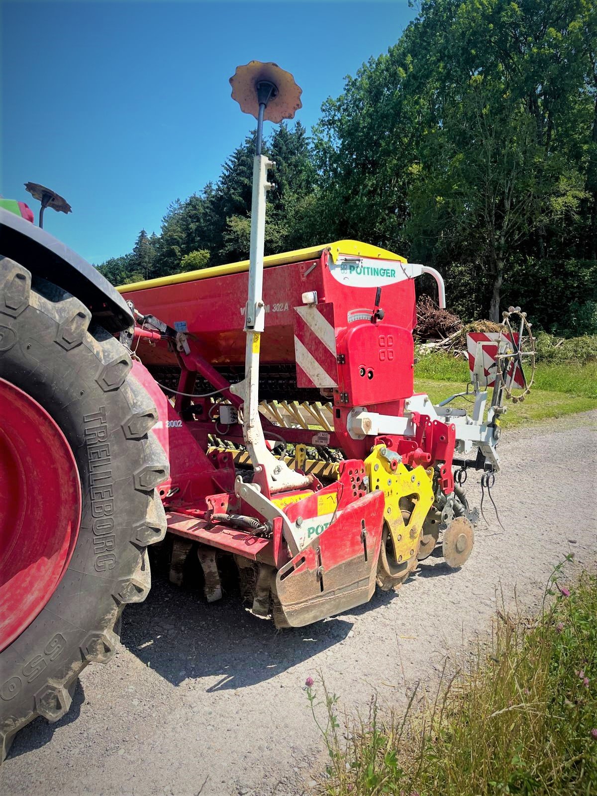 Egge van het type Pöttinger Lion 3002 + Vitasem 302 A, Gebrauchtmaschine in Murnau (Foto 3)