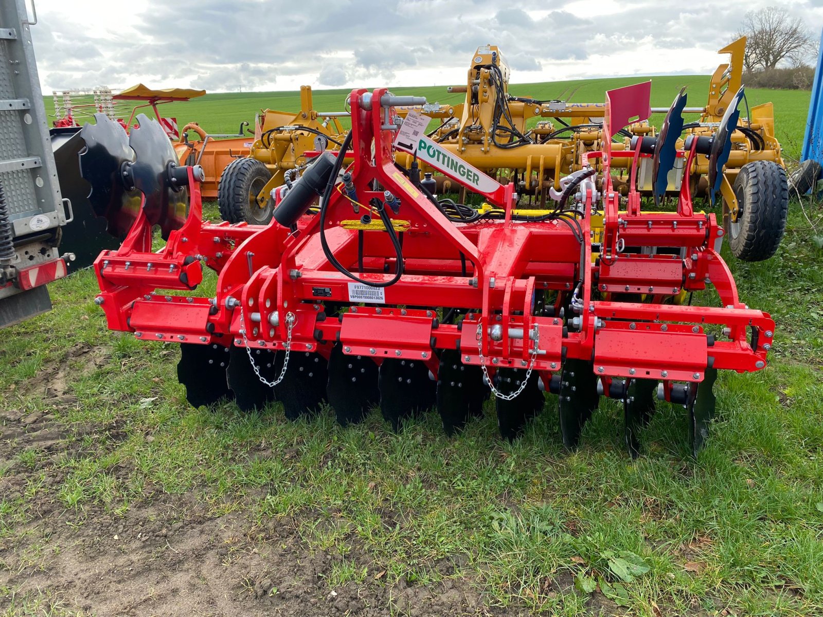 Egge tipa Pöttinger Terradisc 3001, Neumaschine u Klempau (Slika 1)