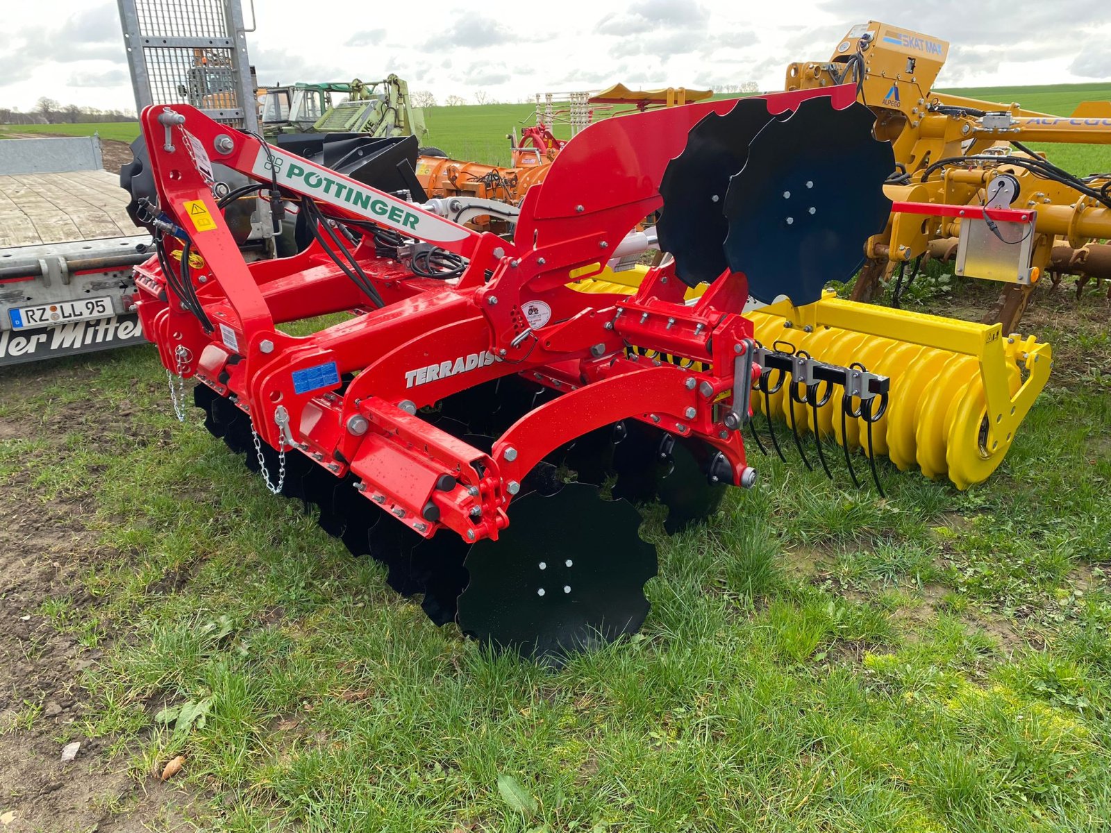 Egge van het type Pöttinger Terradisc 3001, Neumaschine in Klempau (Foto 2)