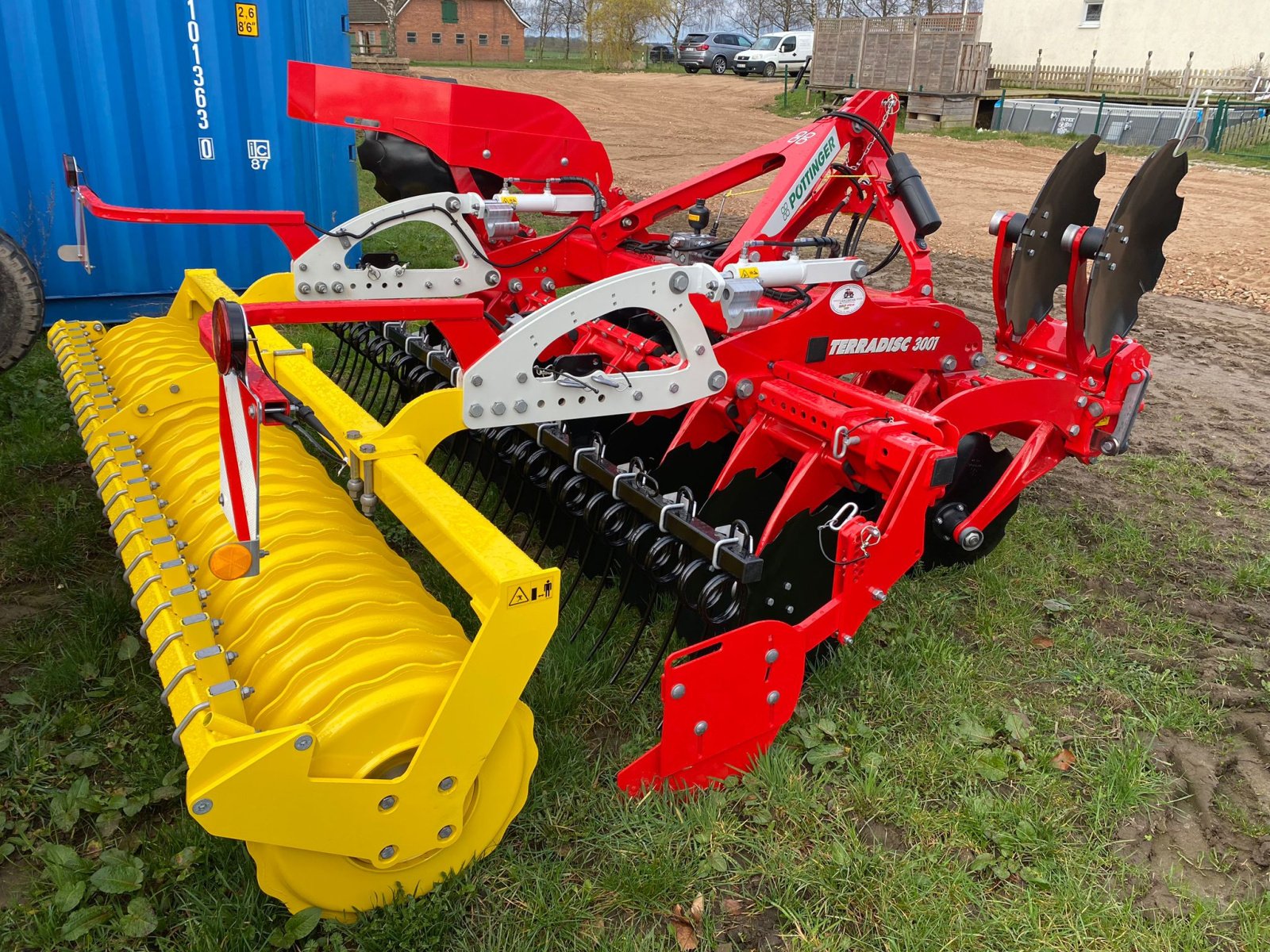 Egge du type Pöttinger Terradisc 3001, Neumaschine en Klempau (Photo 4)