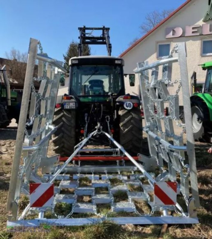 Egge del tipo Wölfleder 6,20 m Egge für Wiesen, Grünanlagen, Sport und Golfplätze Feuerverzinkt Abverkaufspreis, Neumaschine en Buchdorf (Imagen 5)