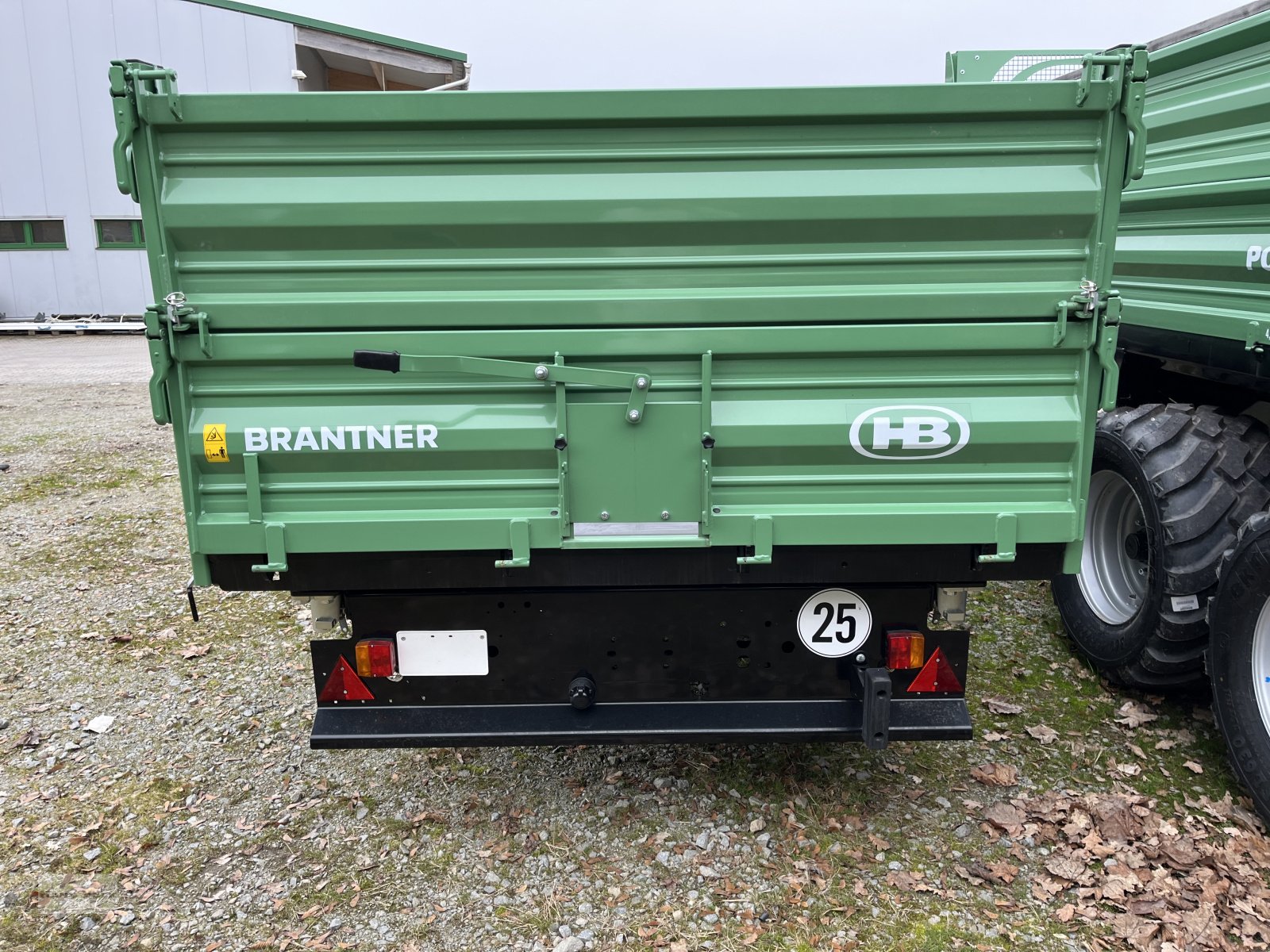 Einachskipper du type Brantner E6040, Neumaschine en Tettenweis / Karpfham (Photo 3)