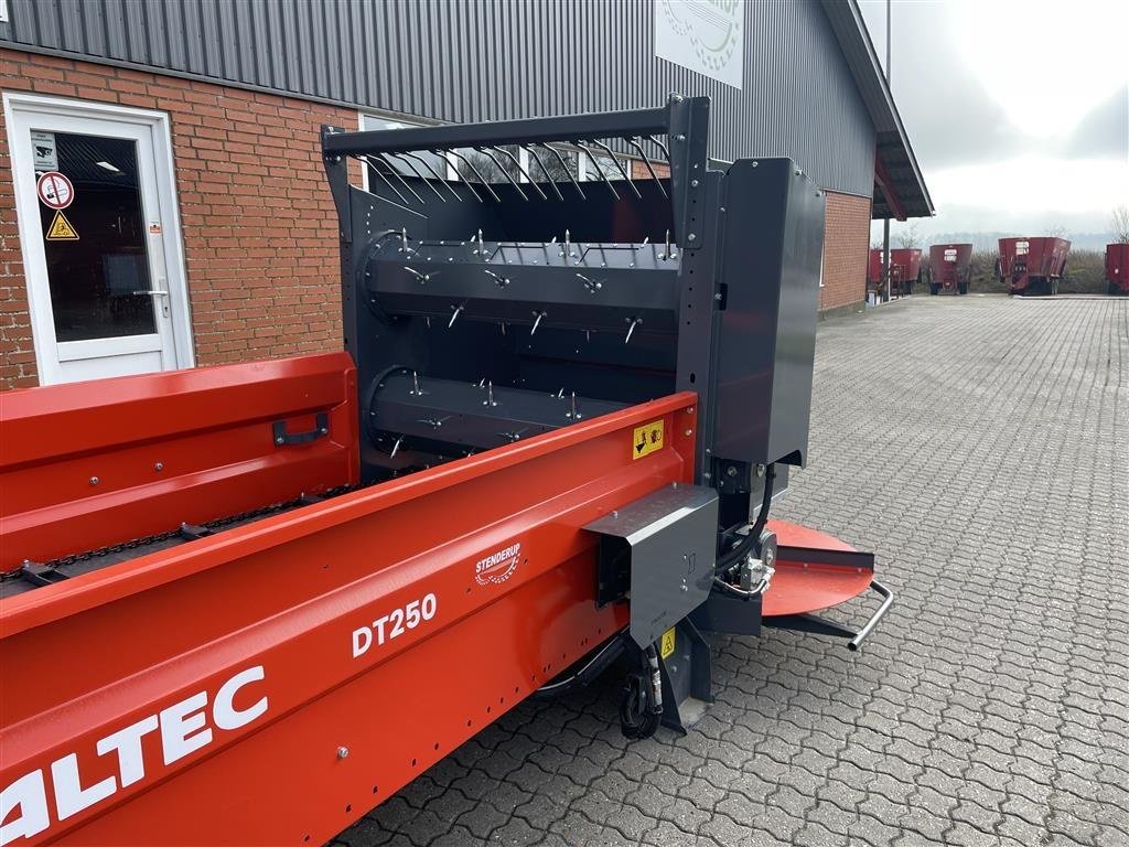 Einstreutechnik del tipo ALTEC DT250, Gebrauchtmaschine en Rødding (Imagen 5)