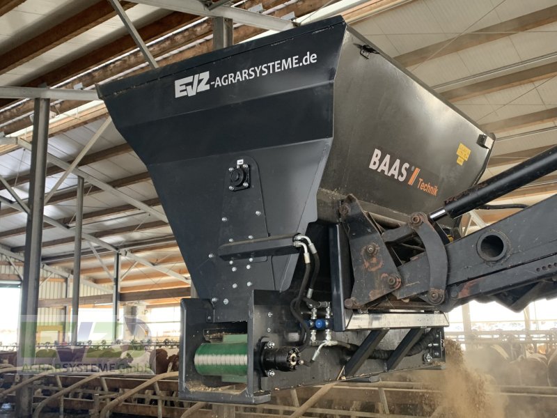 Einstreutechnik des Typs Baas BAAS Technik Einstreugerät, Neumaschine in Ebersberg (Bild 1)