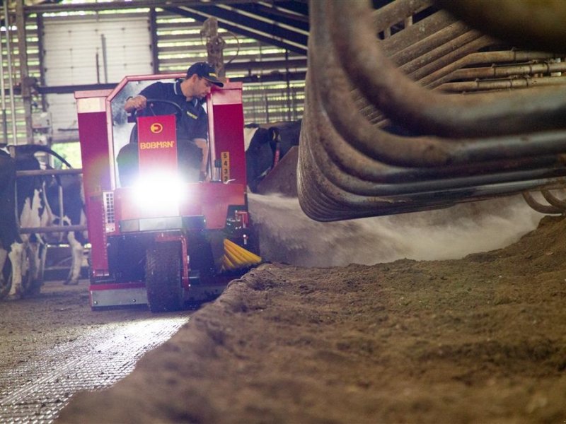 Einstreutechnik des Typs Bobman Comfort, Gebrauchtmaschine in Ebeltoft