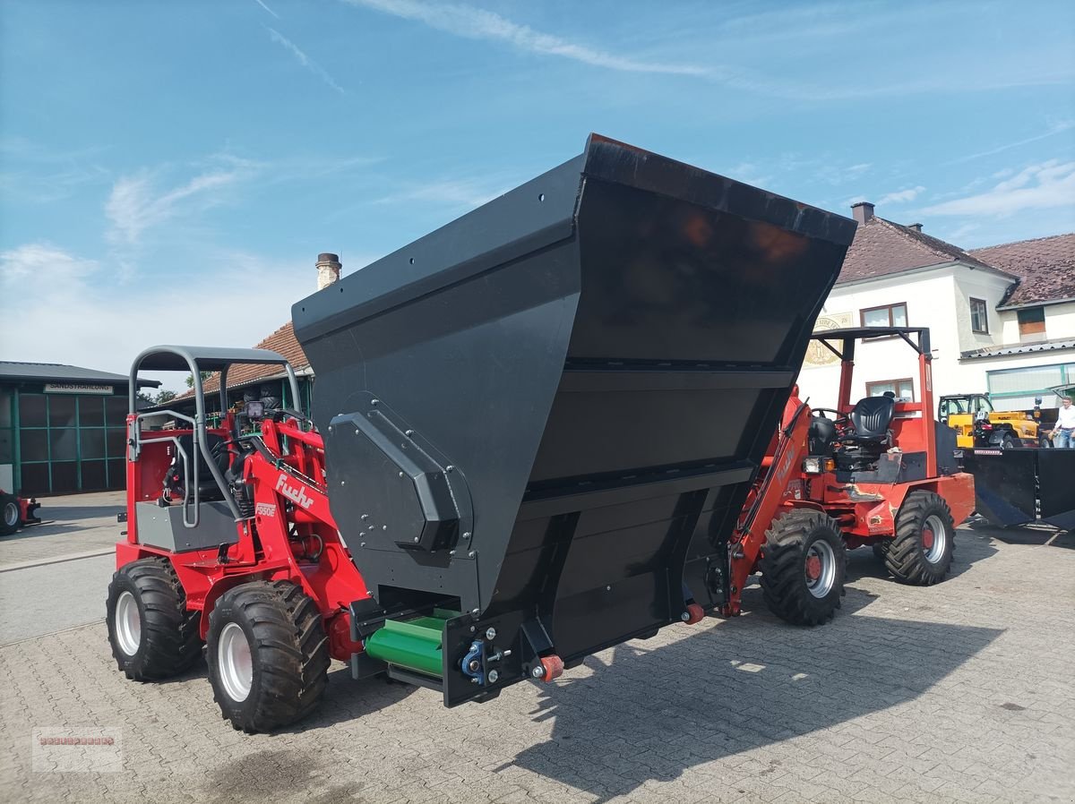 Einstreutechnik типа Dominator Kombiverteiler 180 Einstreugerät-Futterschaufel, Gebrauchtmaschine в Tarsdorf (Фотография 14)