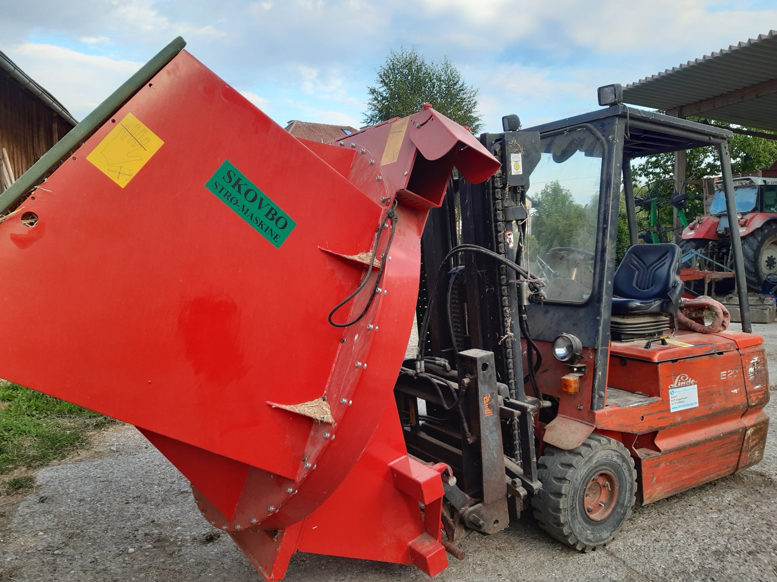 Einstreutechnik des Typs JBT Skovbo, Neumaschine in Wildenau (Bild 1)