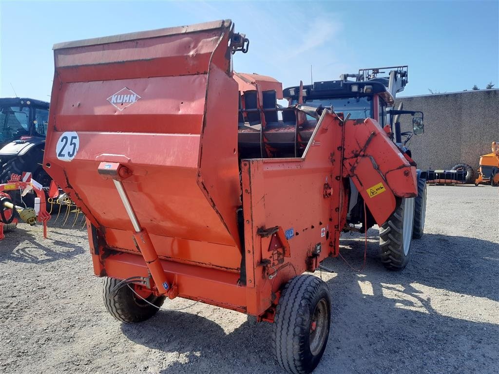 Einstreutechnik del tipo Kuhn Primor 3560 m/drejetud, Gebrauchtmaschine en Gudbjerg (Imagen 4)