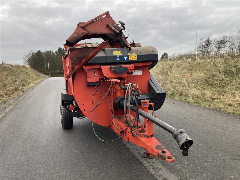 Einstreutechnik des Typs Kuhn Primor 3570M Kuhn 3570 Primor M med drejebar tud, Gebrauchtmaschine in Roslev (Bild 1)