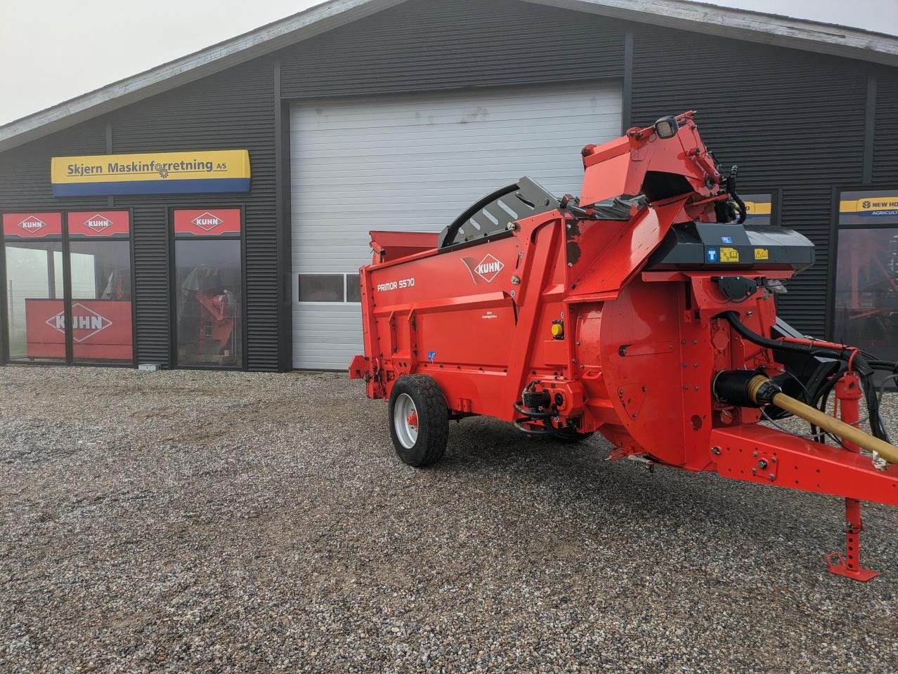 Einstreutechnik of the type Kuhn PRIMOR 5570, Gebrauchtmaschine in Skjern (Picture 1)