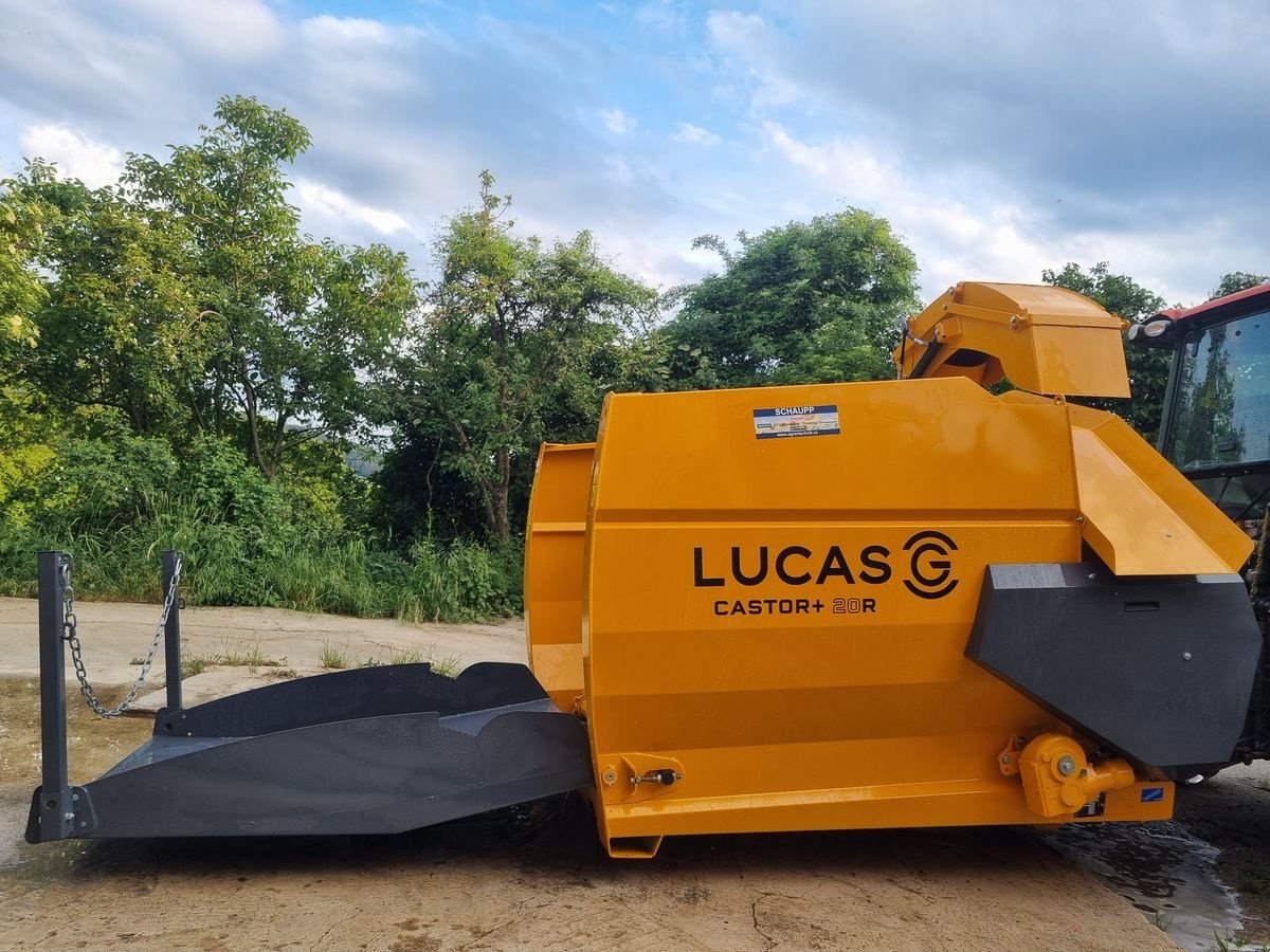 Einstreutechnik des Typs Lucas Castor, Vorführmaschine in Altenmarkt (Bild 2)