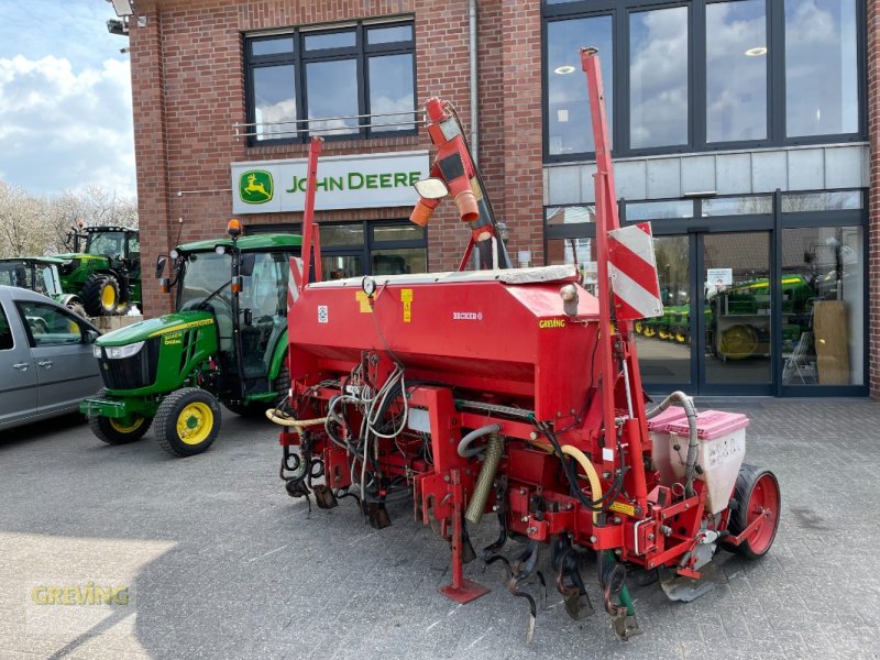 Becker 12 row pneumatic sowing machine • Duijndam Machines