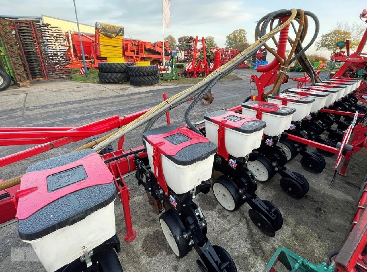 Einzelkornsägerät Türe ait Horsch Maistro 12RC+SW7000S, Gebrauchtmaschine içinde Pragsdorf (resim 9)