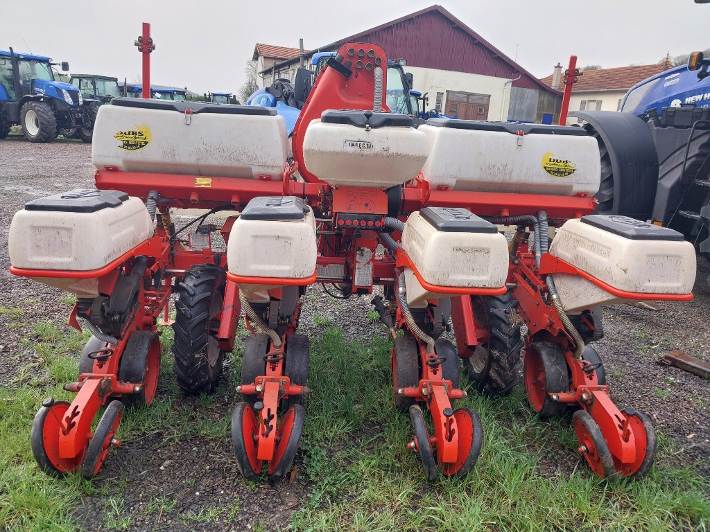 Einzelkornsägerät del tipo Kuhn Maxima 4 rangs, Gebrauchtmaschine In MANDRES-SUR-VAIR (Immagine 2)