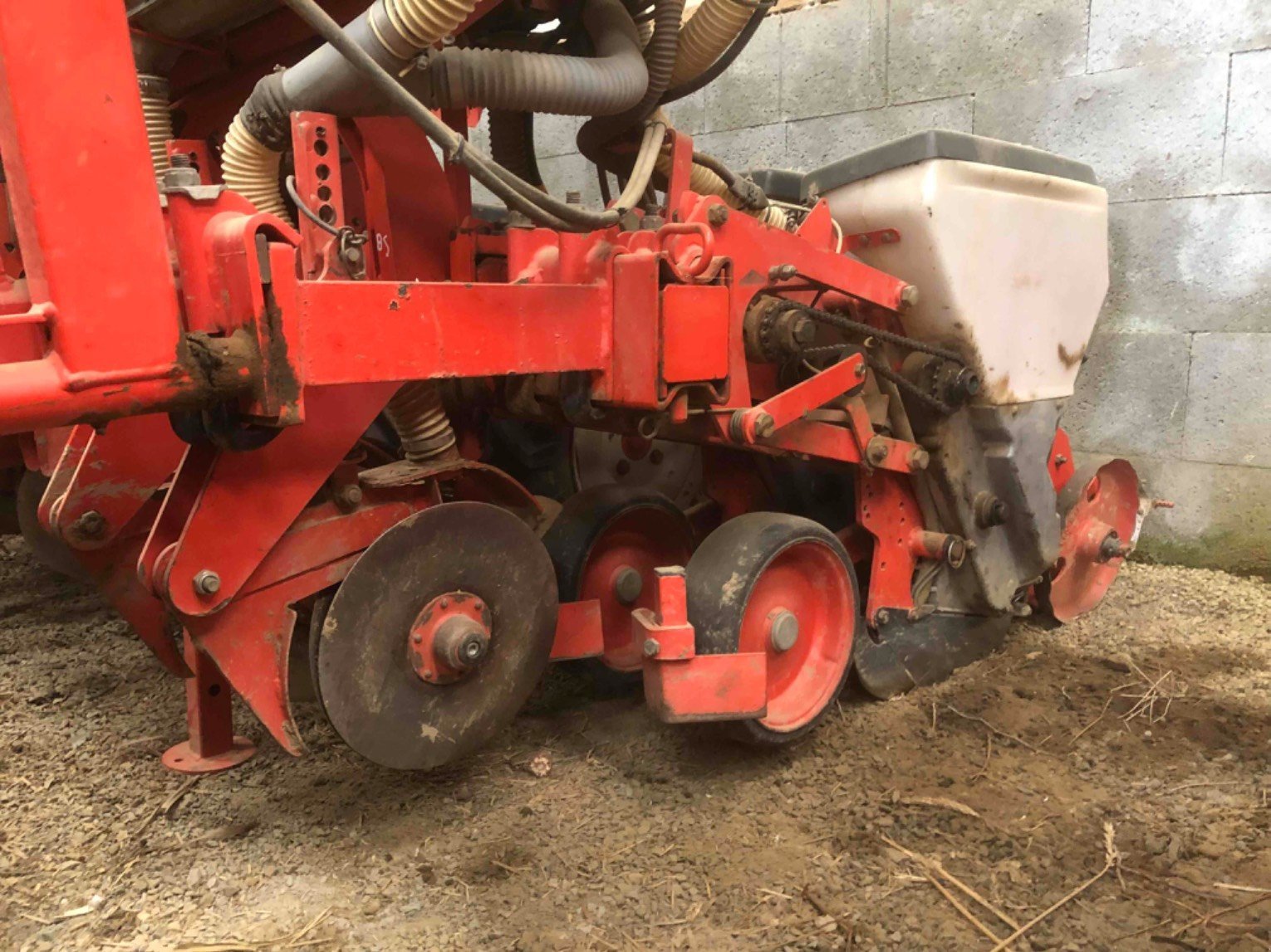 Einzelkornsägerät van het type Kuhn Planter 6 rangs, Gebrauchtmaschine in Le Horps (Foto 8)