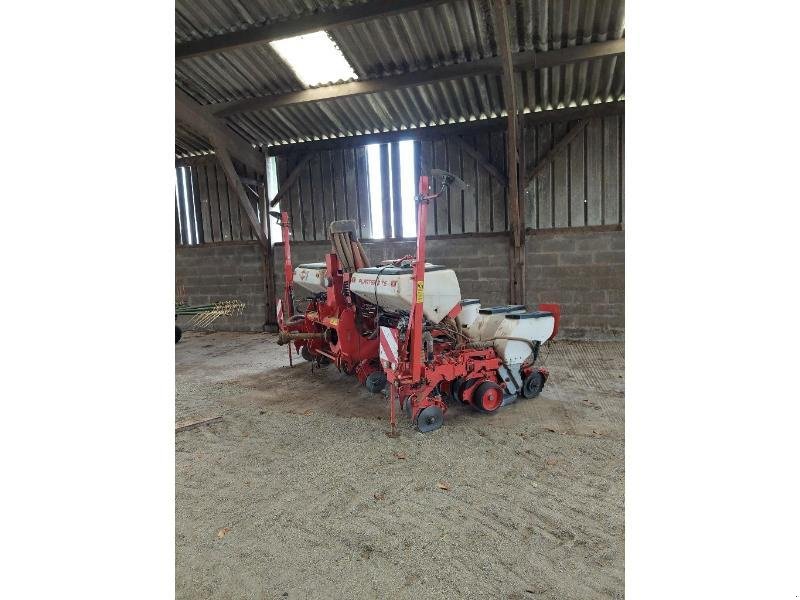 Einzelkornsägerät van het type Kuhn PLANTER, Gebrauchtmaschine in PLUMELEC (Foto 3)