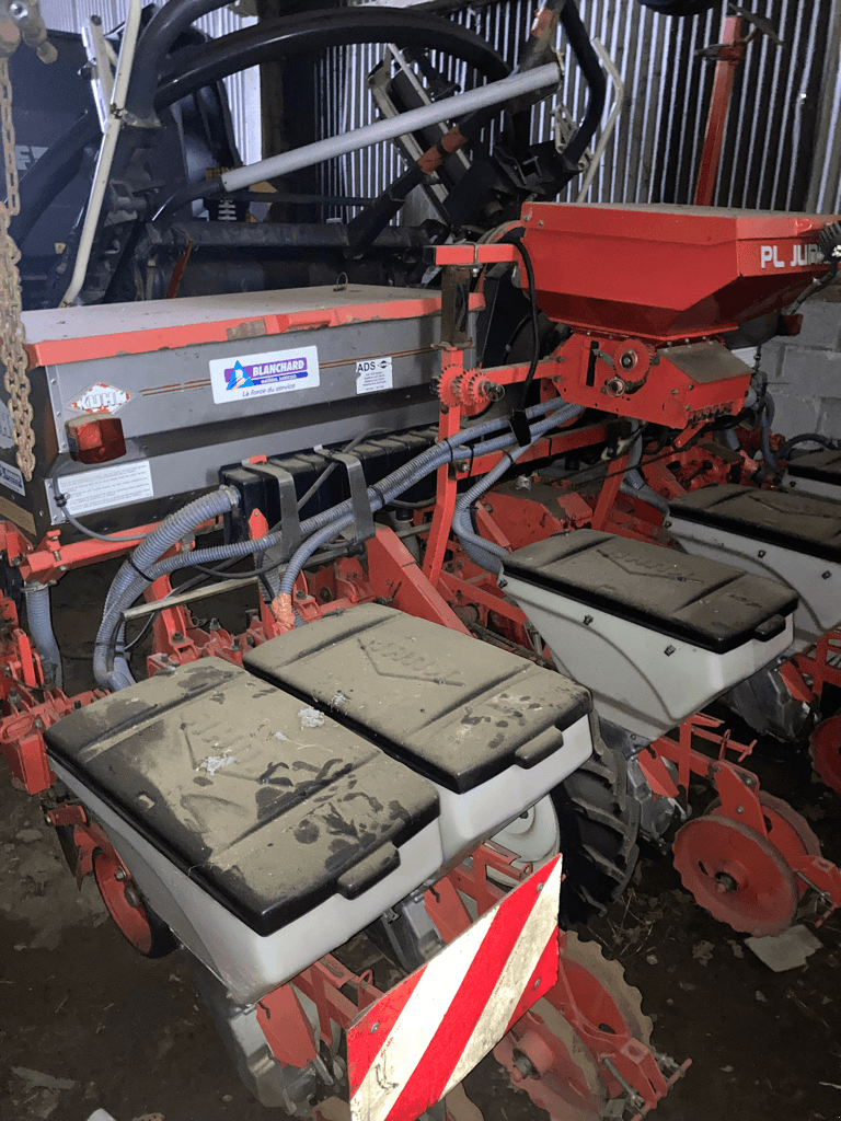 Einzelkornsägerät del tipo Kuhn PLANTER, Gebrauchtmaschine en CONDE SUR VIRE (Imagen 1)