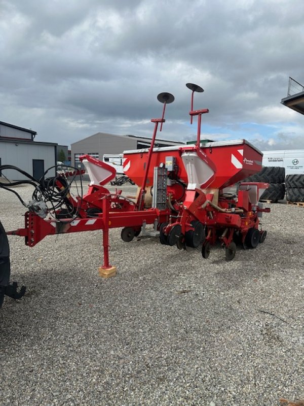 Einzelkornsägerät des Typs Kverneland Optima HD e-drive, Gebrauchtmaschine in Rain (Bild 1)