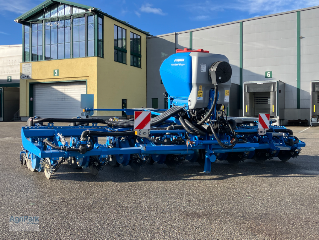 Einzelkornsägerät van het type Lemken AZURIT 10 K 8, Neumaschine in Kirchdorf (Foto 1)