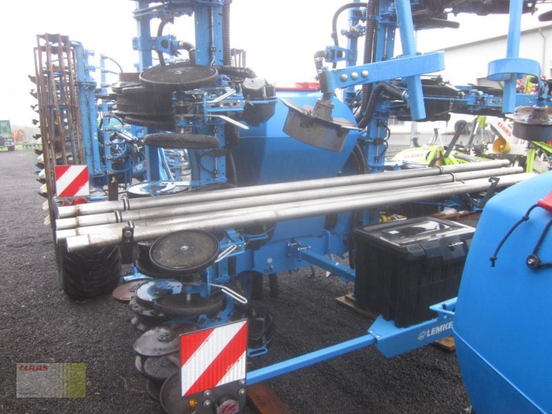 Einzelkornsägerät du type Lemken AZURIT 9 KD (8.75), 8-reiher, Frontdüngerbehälter, Gebrauchtmaschine en Westerstede (Photo 4)