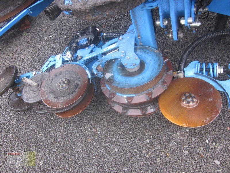 Einzelkornsägerät of the type Lemken AZURIT 9 KD (8.75), 8-reiher, Frontdüngerbehälter, Gebrauchtmaschine in Westerstede (Picture 12)