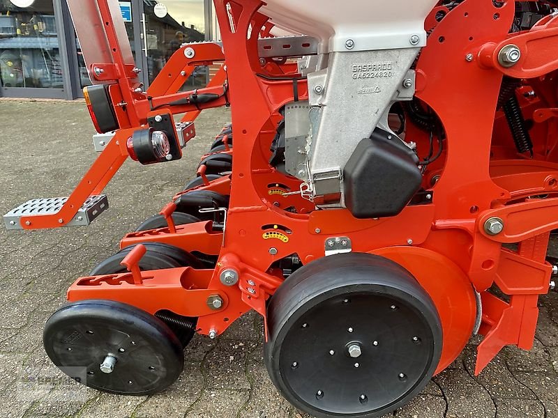 Einzelkornsägerät от тип Maschio MTE-R 300 BB XL ISOTRONIC mit elektrischen Düngerantrieb, Gebrauchtmaschine в Asendorf (Снимка 12)