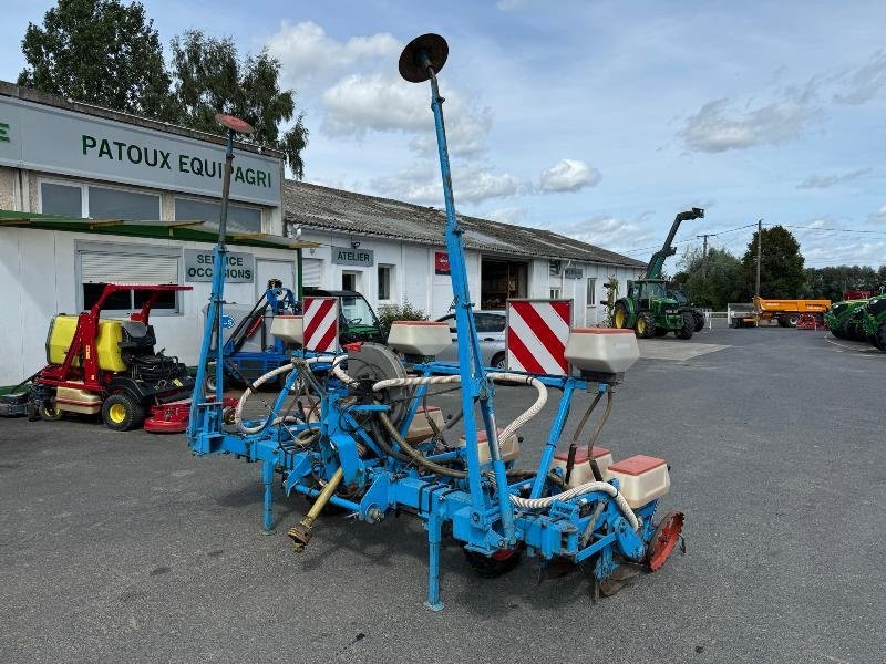 Einzelkornsägerät tip Monosem 6 RANGS, Gebrauchtmaschine in Wargnies Le Grand (Poză 1)