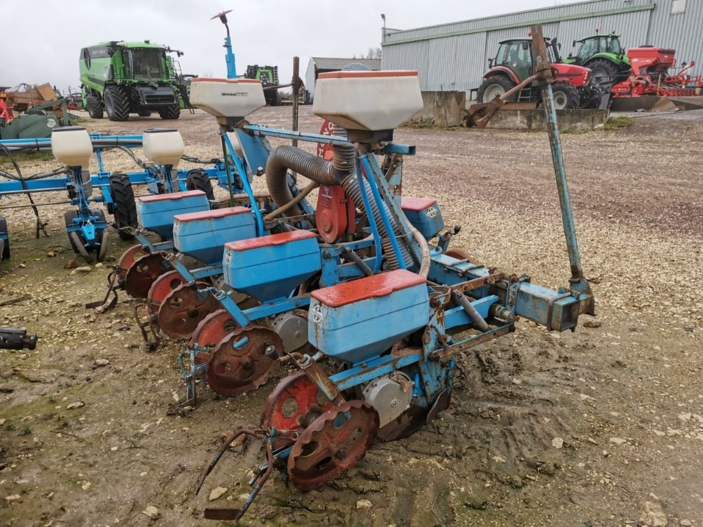 Einzelkornsägerät del tipo Monosem PNU, Gebrauchtmaschine en SAINT LOUP (Imagen 3)