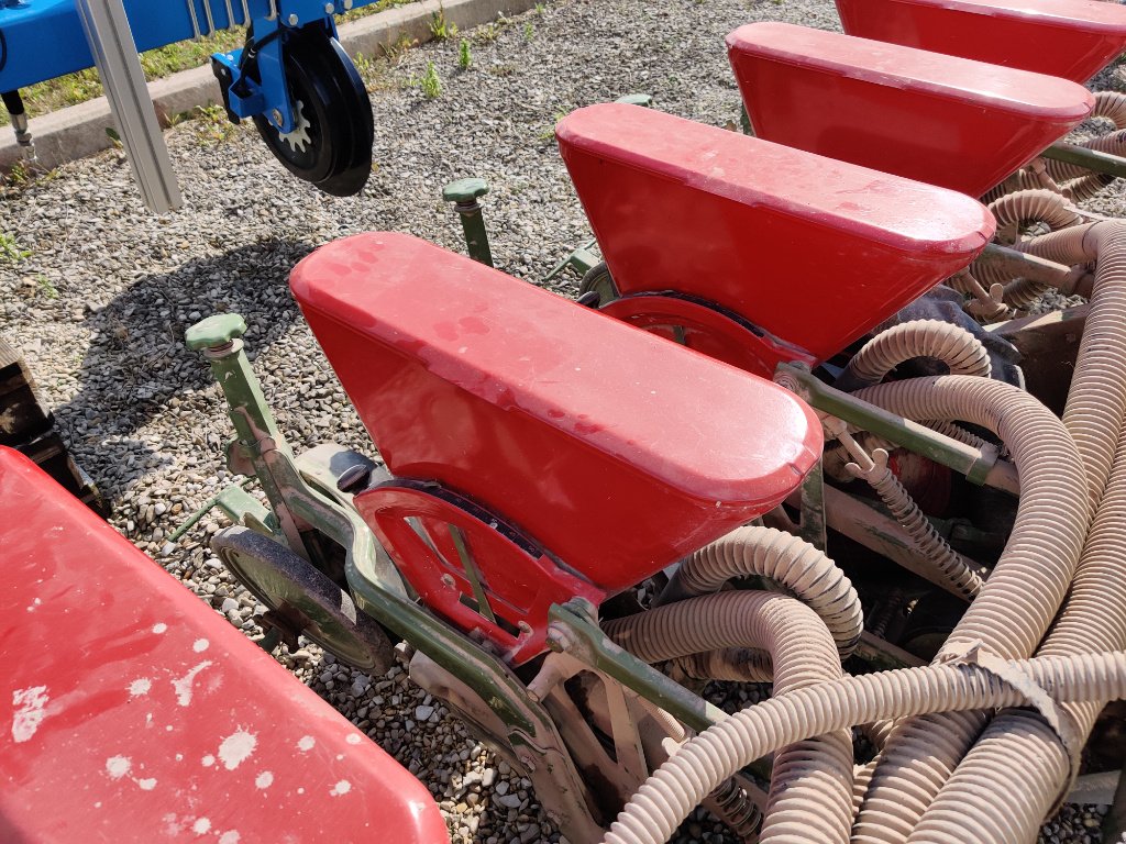 Einzelkornsägerät des Typs Nodet Pneumasem 2, Gebrauchtmaschine in VERT TOULON (Bild 9)