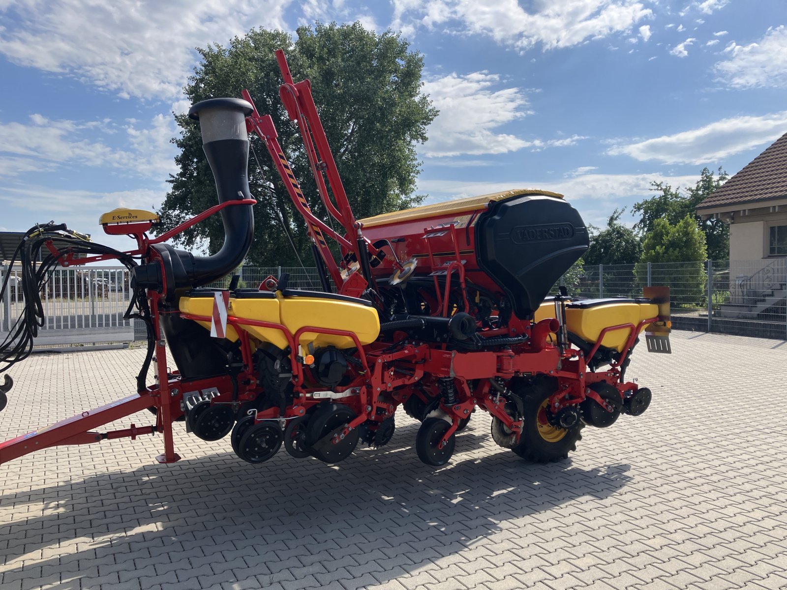 Einzelkornsägerät typu Väderstad Tempo F8, Gebrauchtmaschine w Rheinhausen (Zdjęcie 2)