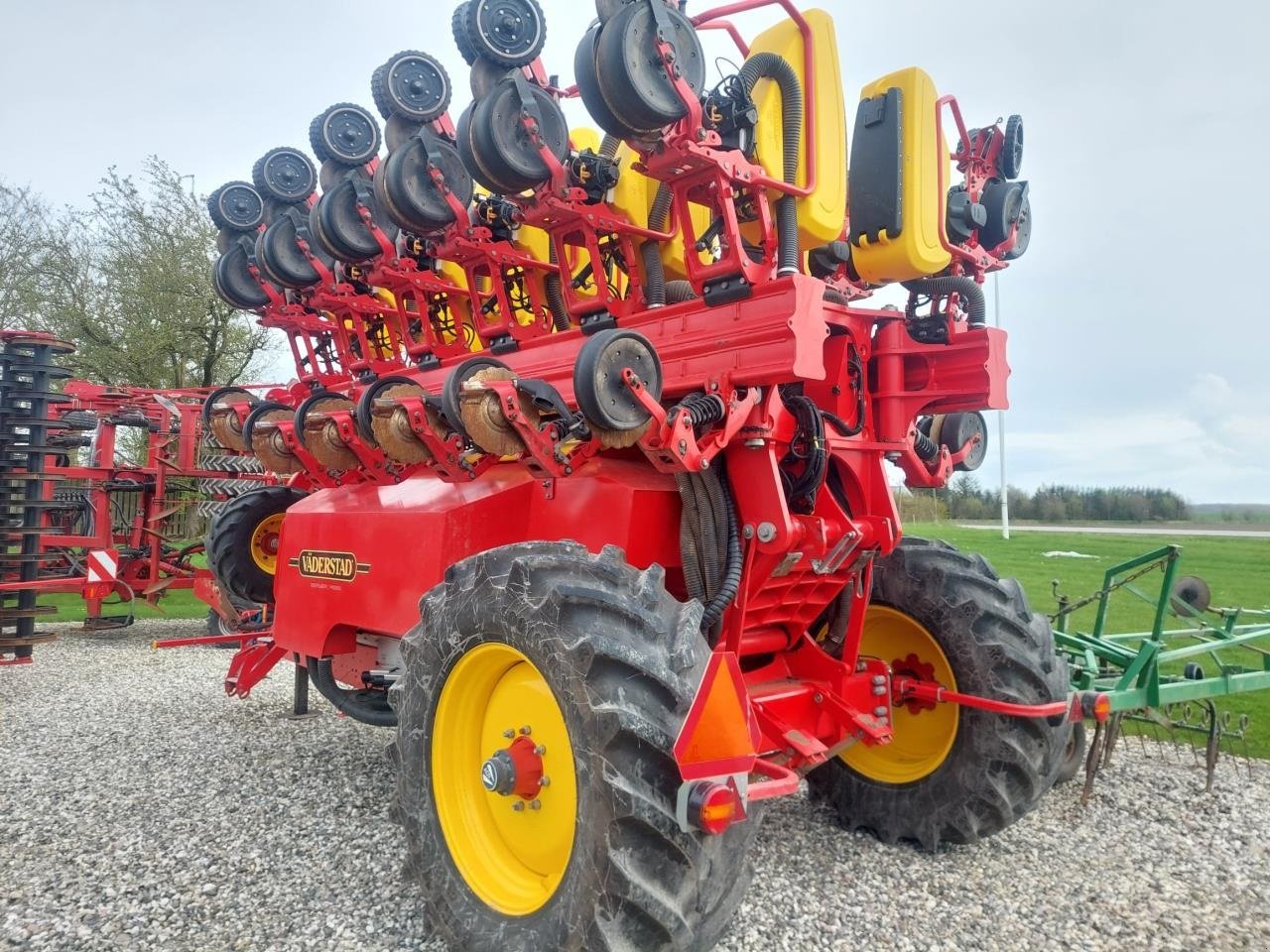 Einzelkornsägerät tip Väderstad Tempo L 12, Gebrauchtmaschine in Hammel (Poză 1)