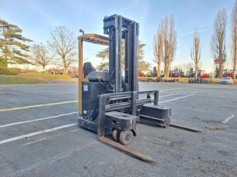 Elektrostapler del tipo Caterpillar NRM20K, Gebrauchtmaschine en senlis (Imagen 1)