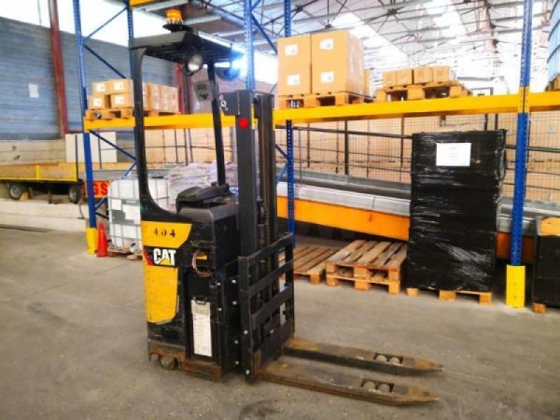 Elektrostapler del tipo Caterpillar NSR12N, Gebrauchtmaschine en senlis (Imagen 5)