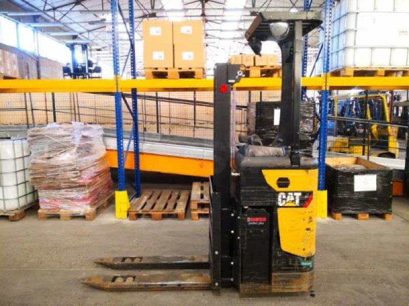 Elektrostapler tipa Caterpillar NSR12N, Gebrauchtmaschine u senlis (Slika 3)