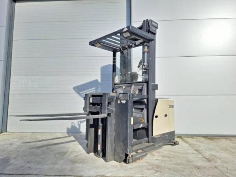 Elektrostapler del tipo Crown SP3522-1.0, Gebrauchtmaschine In senlis (Immagine 8)