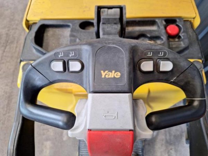 Elektrostapler от тип Yale MS12X, Gebrauchtmaschine в senlis (Снимка 9)