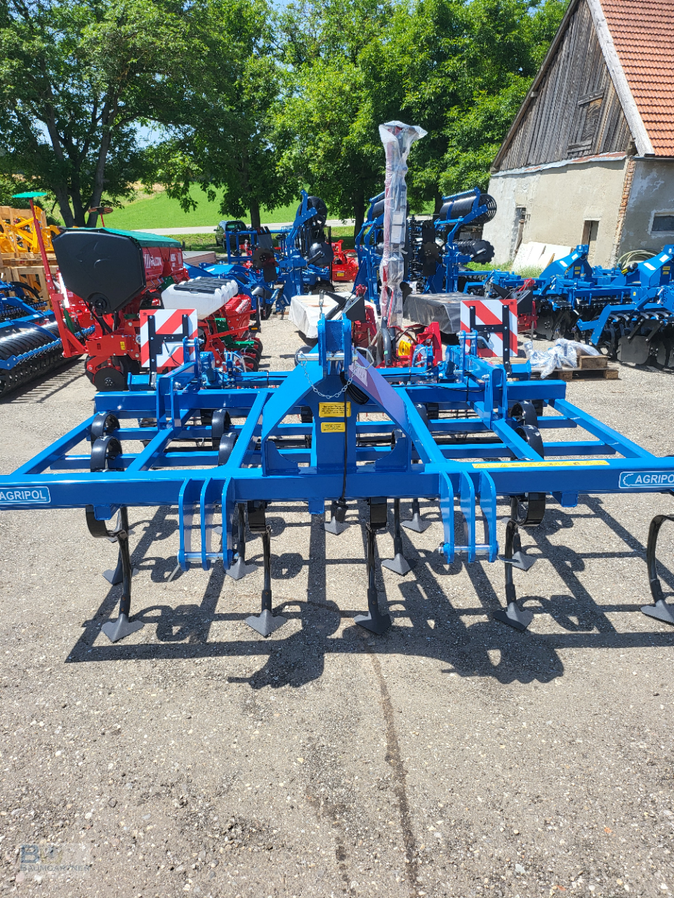 Federzinkengrubber van het type Agripol Leichtgrubber KOBALT 300 T Federzinkenegge mit Striegel, Neumaschine in Frontenhausen (Foto 4)