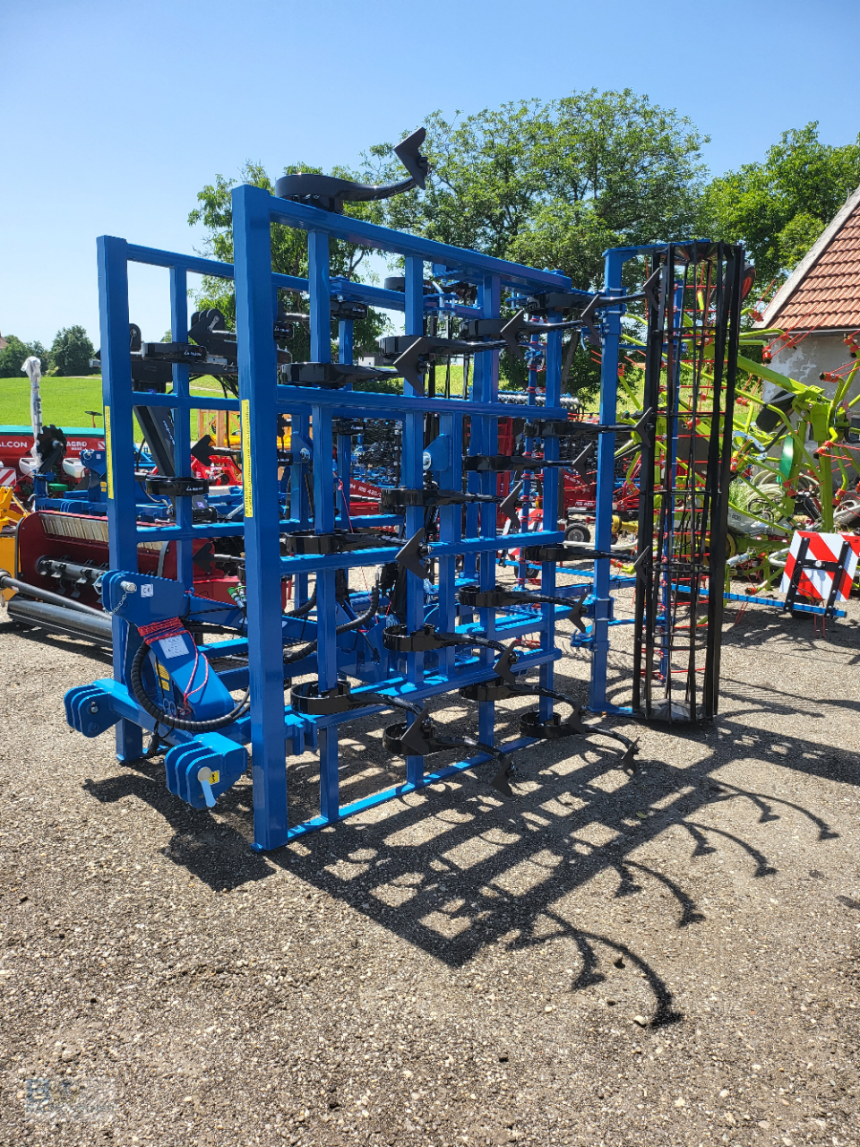 Federzinkengrubber of the type Agripol Leichtgrubber KOBALT 500 H m. Striegel Grubber, Neumaschine in Frontenhausen (Picture 2)