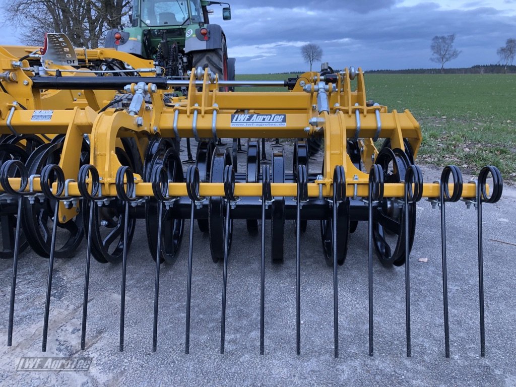 Federzinkengrubber van het type Agrisem Vibromulch, Gebrauchtmaschine in Römstedt (Foto 25)