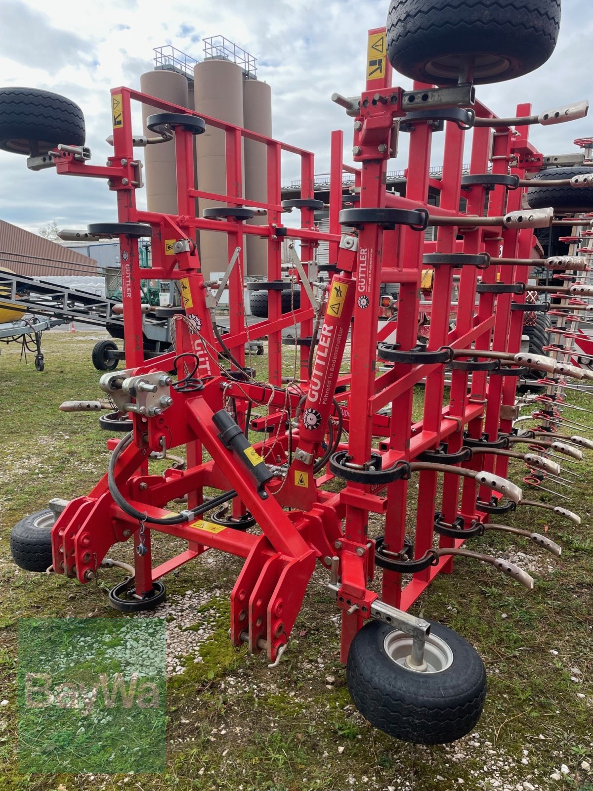 Federzinkengrubber du type Güttler SuperMaxx 50-7, Gebrauchtmaschine en Fürth (Photo 2)