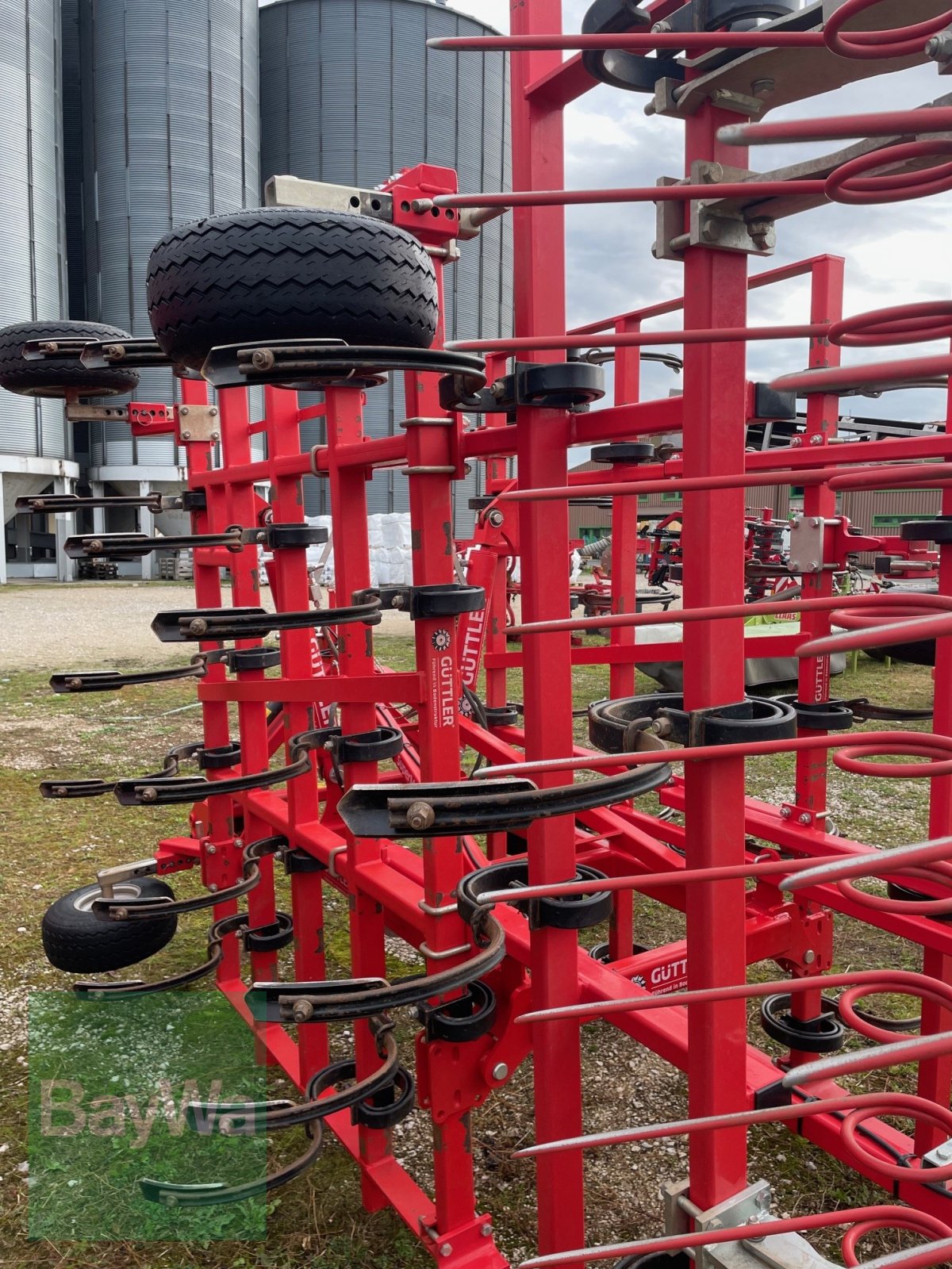 Federzinkengrubber du type Güttler SuperMaxx 50-7, Gebrauchtmaschine en Fürth (Photo 4)