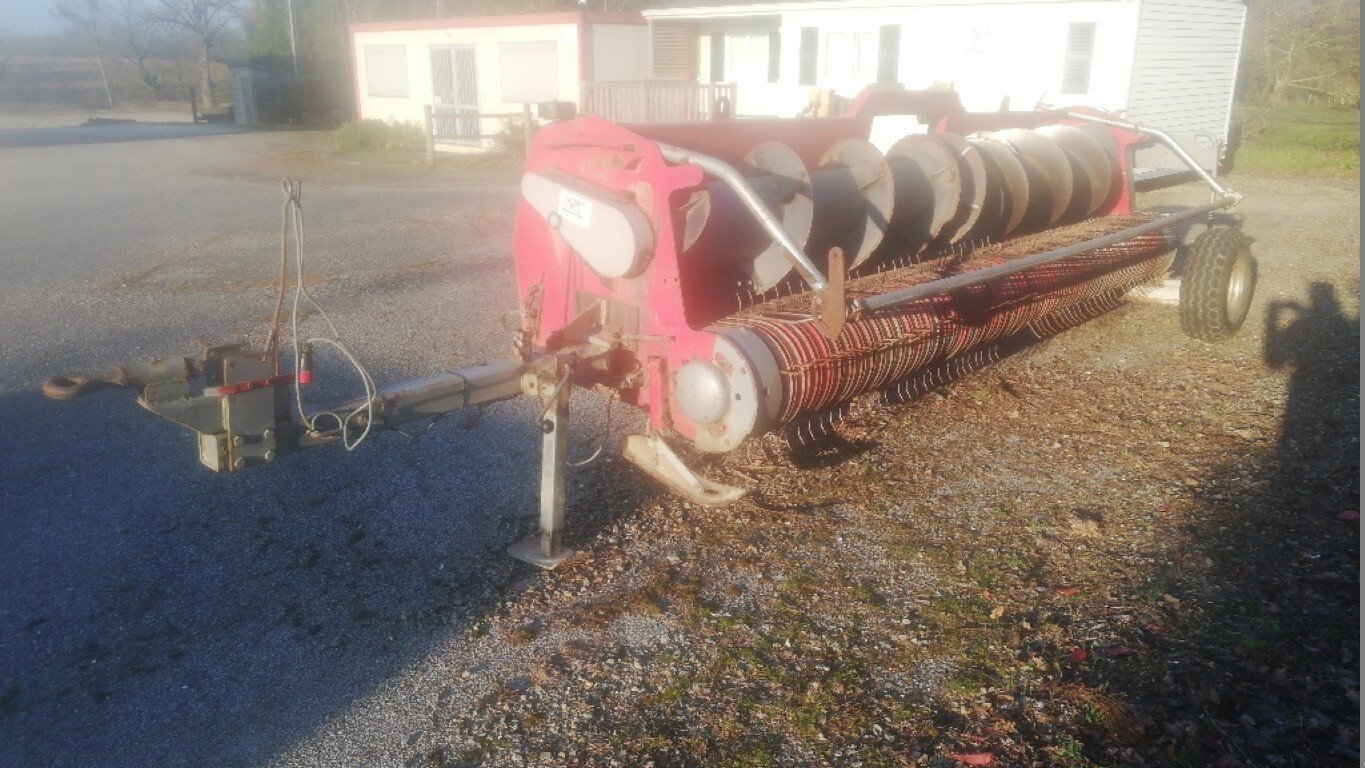 Feldhäcksler Pick-up of the type Access Motor BM42, Gebrauchtmaschine in Maresché (Picture 4)