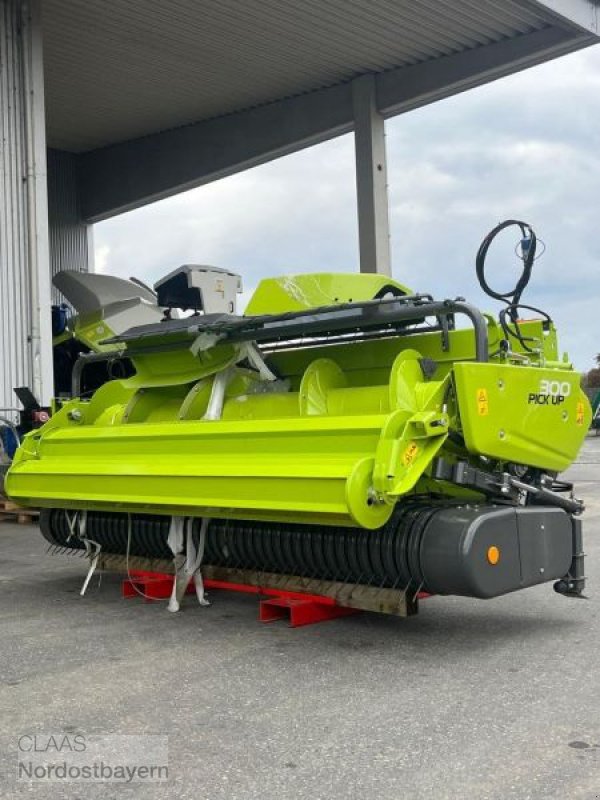 Feldhäcksler Pick-up des Typs CLAAS PICK UP 300 PROFI, Neumaschine in Altenstadt a.d. Waldnaab (Bild 1)